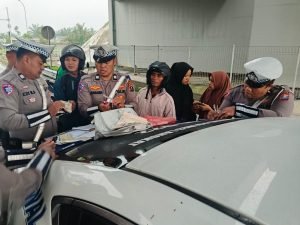 Polres Langkat Gelar Razia Ops Keselamatan Toba 2025 di Jalan Proklamasi