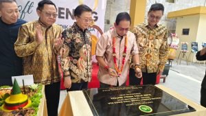 Ketua DPRD Medan, Wong Chun Sen, Resmikan Klinik Utama Sentosa