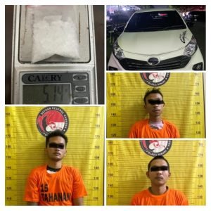 Satu unit mobil dicurigai, didalamnya ditemukan narkoba jenis sabu-sabu