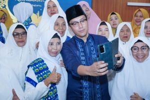 Salat Tarawih dengan Jajaran Medan Sunggal, Rico Waas: Mari Berdoa dan Satukan Frekuensi&nbsp; Bangun Medan