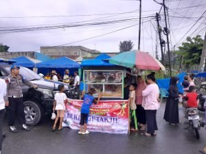 Polsek Medan Tuntungan Gelar “Berkah Ramadhan 1446 H” dengan Berbagi Takjil Buka Puasa