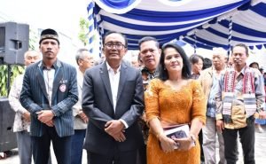 Wabup Samosir Bersama Keluarga Resmi Tempati Rumah Dinas