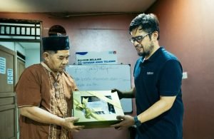 Indosat Ooredoo Hutchison Makmurkan Masjid dan Lingkungannya