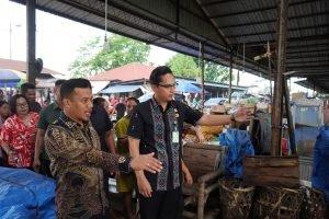 Sudah Berlangsung 2 Tahun, Rico Waas Tinjau Tanah Amblas di Pasar Induk Lau Cih