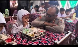 Dukung Program MBG, Kombes Gidion Resmikan SPPG YKB Polrestabes Medan