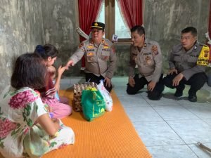 Kapolsek Selesai Ringkan Beban Bayi Penderita Hydrocepalus di Lau Mulgap