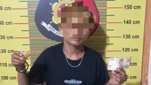 Polsek Belawan&nbsp; Tangkap&nbsp; Seorang Pria&nbsp; Meresahkan&nbsp; Masyarakat dan&nbsp; Pelaku Pungli di Pulau&nbsp; Sicanang, Uang&nbsp; Dipakai Beli Narkoba