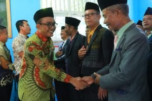 Wabup Samosir Kukuhka 132 Orang Anggota BPD se-Kecamatan Pangururan