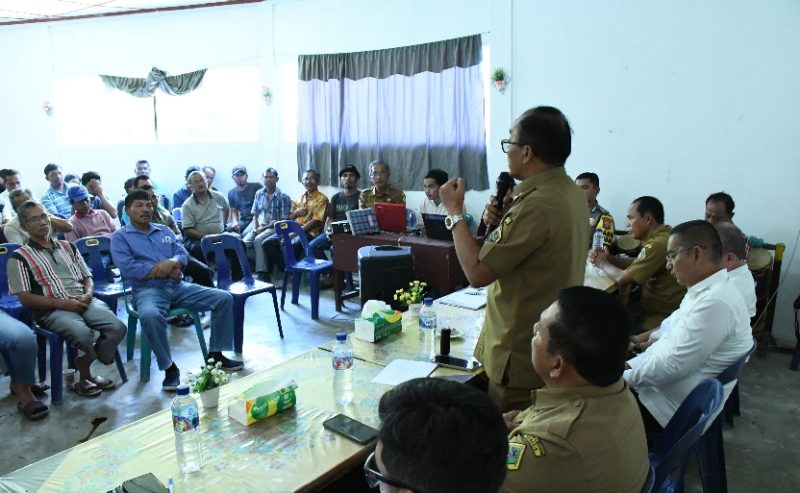 Wabup Samosir Bersama Sekretaris Deputi Kementerian Koperasi RI Monitoring Koperasi Merah Putih