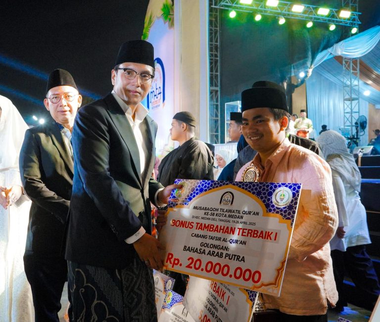 Wong Chun Sen dan Wali Kota Medan Tutup Resmi MTQ ke-58, Medan Selayang Kembali Juara Umum