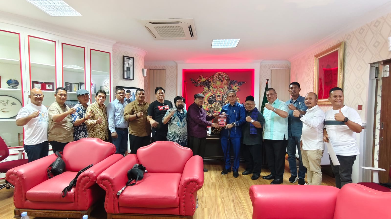 Ketua DPRD Medan Wong Chun Sen Terima Tokoh Masyarakat Karo dan Kedatukan, Bahas Persiapan Perayaan Merdang-Merdem 2025