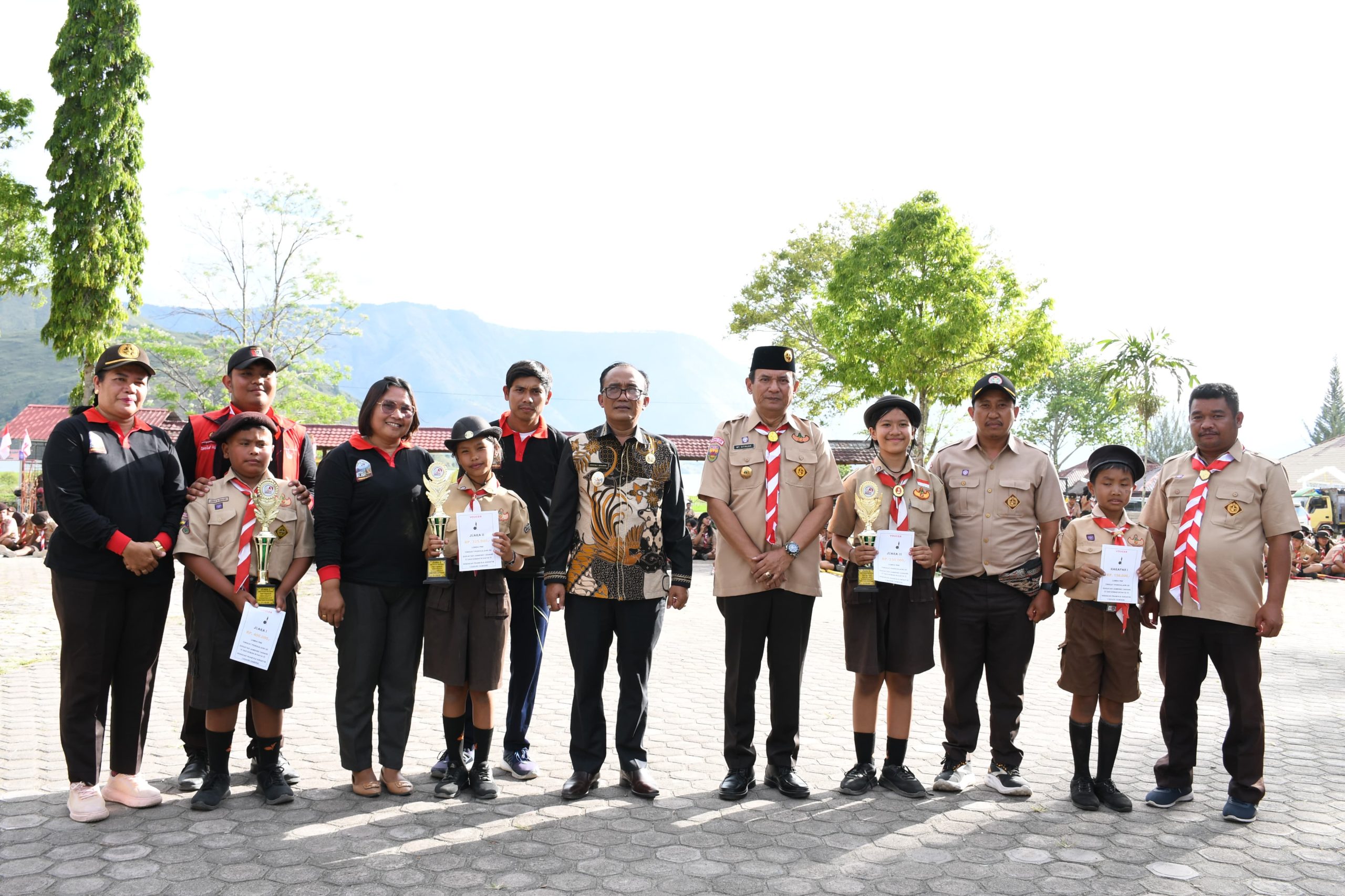 Wabup Samosir Harapkan Pramuka Miliki Sikap Tangguh Berbudaya