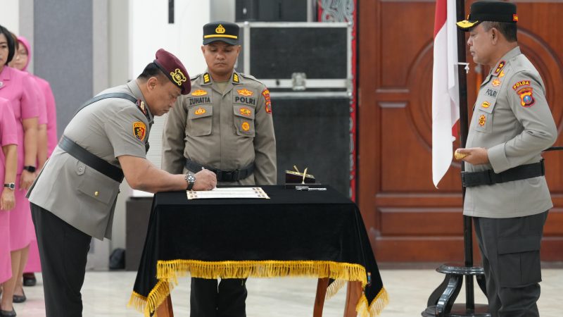 Sertijab Dirreskrimum, Kapolda Sumut: Lanjutkan Estafet Kepemimpinan dengan Tanggung Jawab dan Inovasi