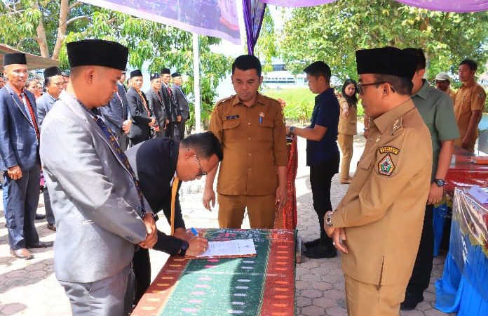 Anggota BPD Kecamatan Nainggolan Dikukuhkan, Wabup Samosir Ajak Membangun Desa