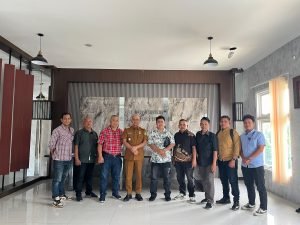 Forum Wartawan Tuntungan Audiensi ke Camat, Tison Sembiring Tegaskan Komitmen Bangun Sinergi Positif