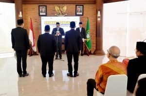 Bobby Nasution Lantik Dewas PD AIJ dan Dua Direksi Perumda Tirtanadi, Tekankan tentang Pelayanan Masyarakat hingga Investor