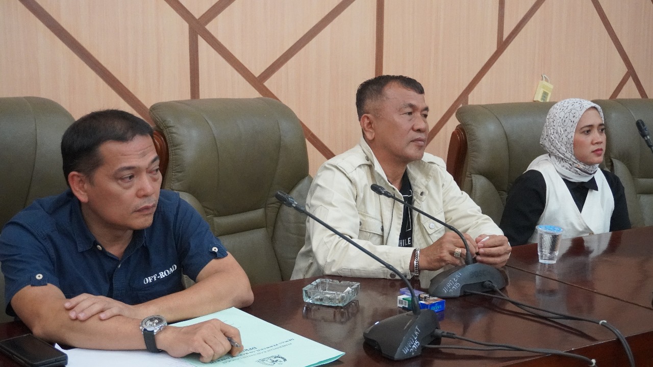 ASN Nakes Puskesmas Beraudiensi ke DPRD Langkat Bahas Isu Pemotongan TPP