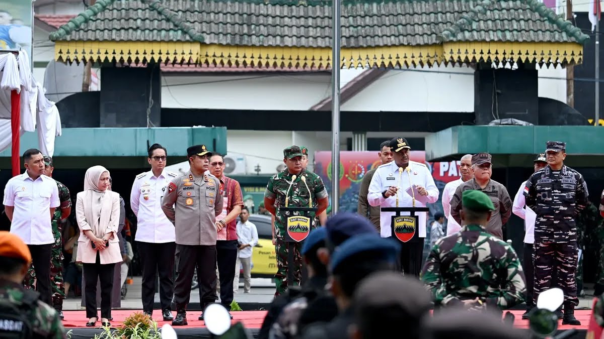 Gubernur Bobby Nasution Lepas 480 Personel Patroli,Salurkan 28 Ribu Ton Beras untuk Warga Kecil