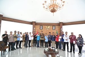 Gubernur Bobby Nasution Bertemu Serikat Buruh, Bahas Lanjutan Kenaikan Upah dan Rumah Subsidi