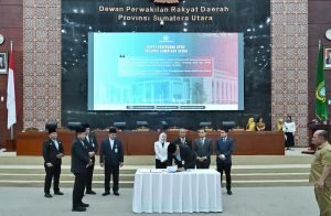 Gubernur Sumut Bobby Nasution Teken Nota Kesepakatan KUA-PPAS APBD Perubahan 2025 Bersama DPRD