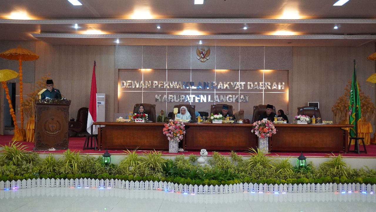 DPRD Langkat Tetapkan Ranperda Penyertaan Modal Masuk Propemperda 2025