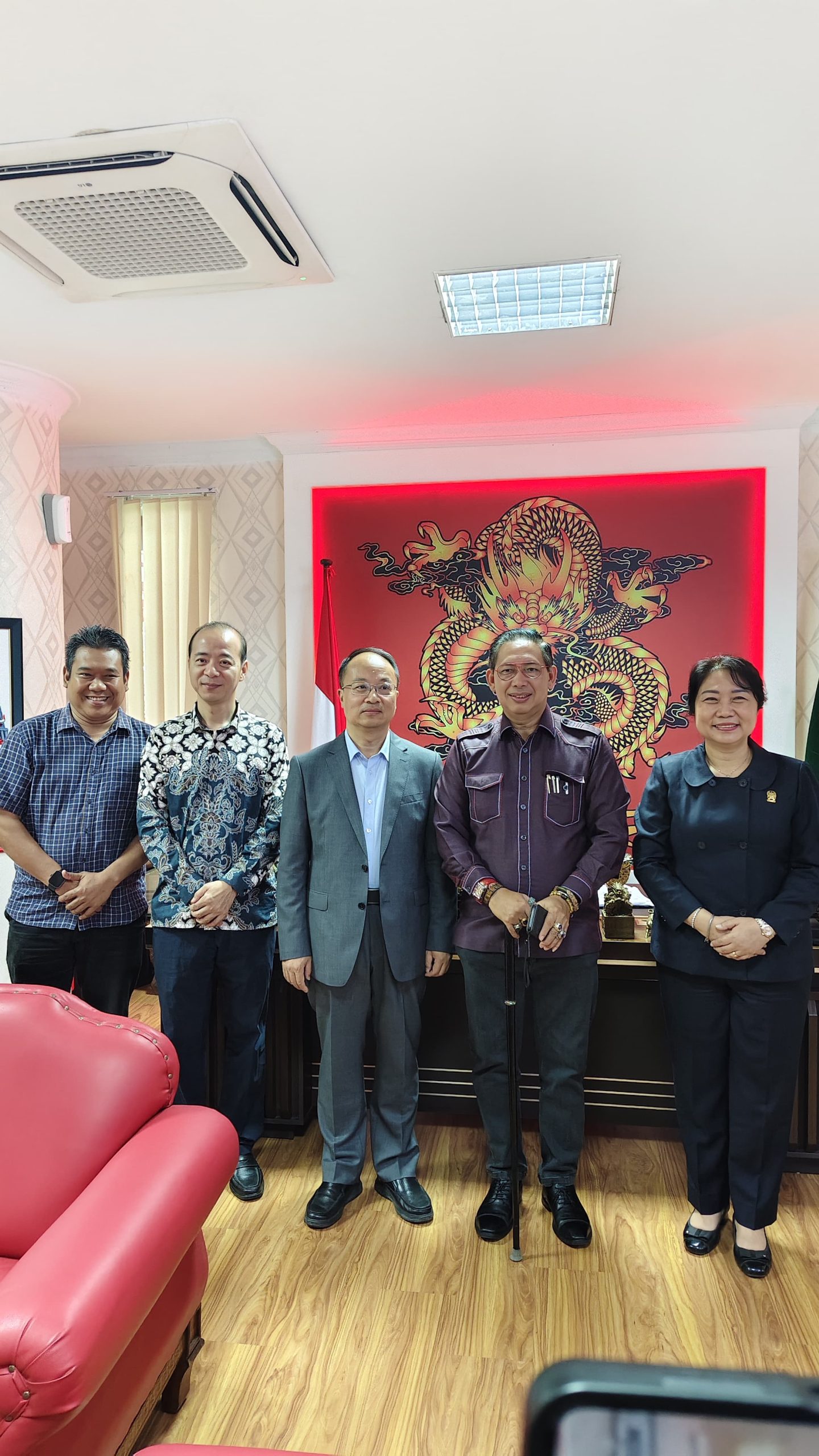 Ketua DPRD Medan Wong Chun Sen Terima Konsul Jenderal RRC, Bahas Kerja Sama dan Persahabatan