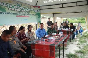 Kapolres Samosir Pimpin Panen Raya Jagung di Kuartal III Tahun 2025