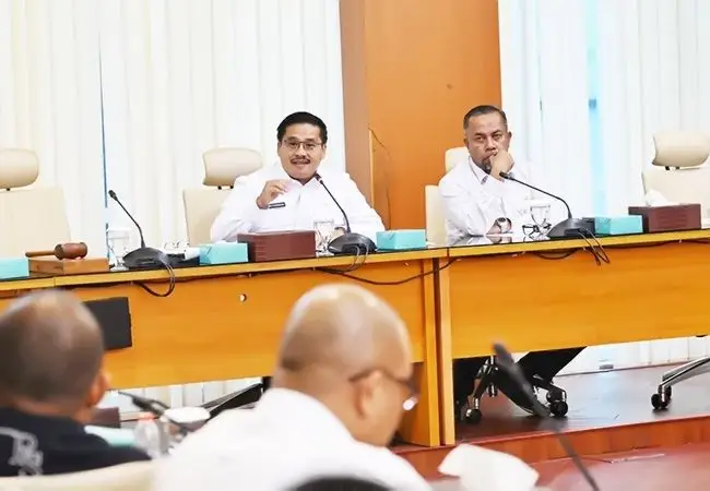 Pemprov Sumut Serahkan Rancangan KUA-PPAS APBD 2026 ke DPRD, Fokus Efisiensi dan Peningkatan SDM