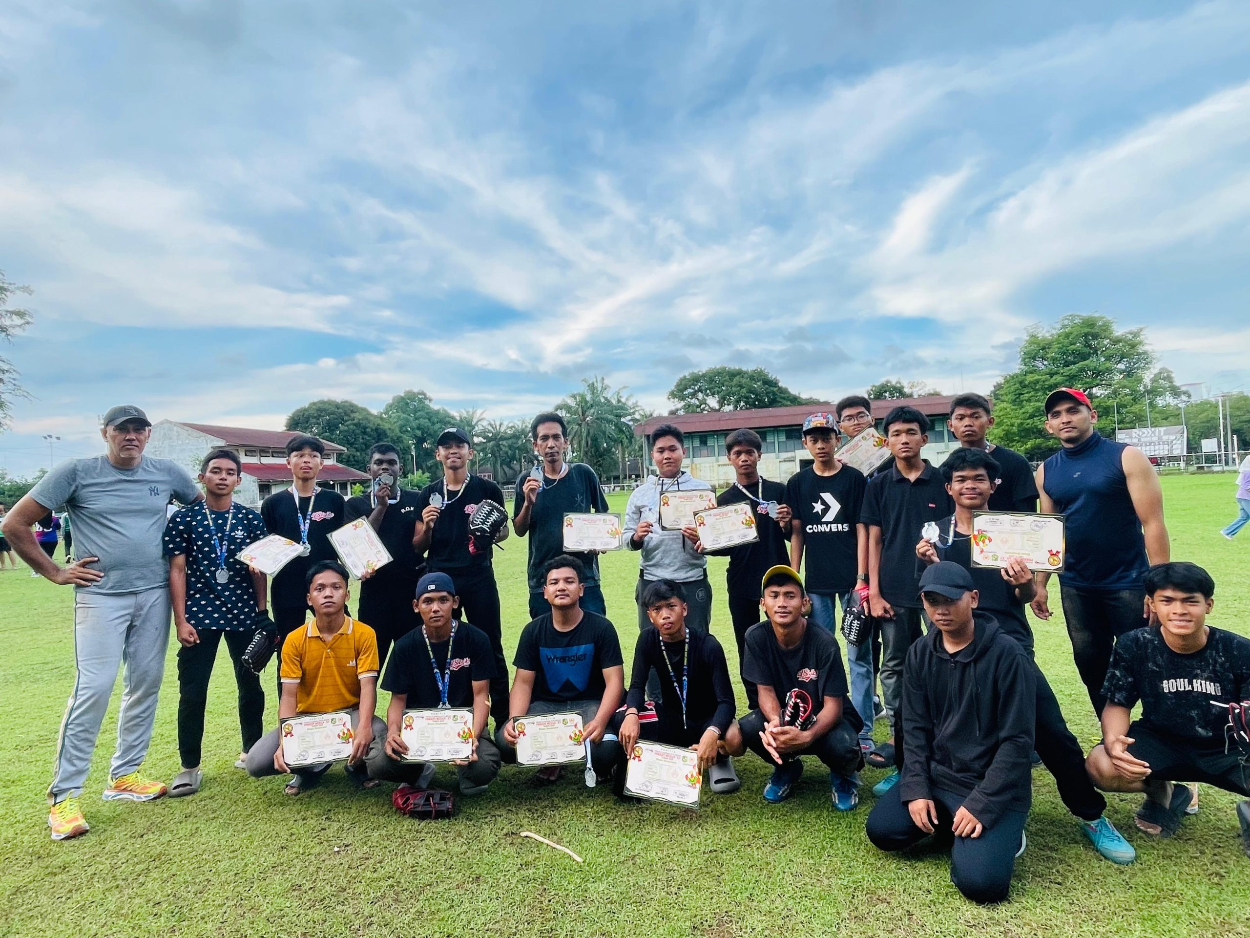 Tim Softball Putra Fourstrike SMA 4 Medan Sunggal Kecewa Tak Didukung Korcam dan Camat