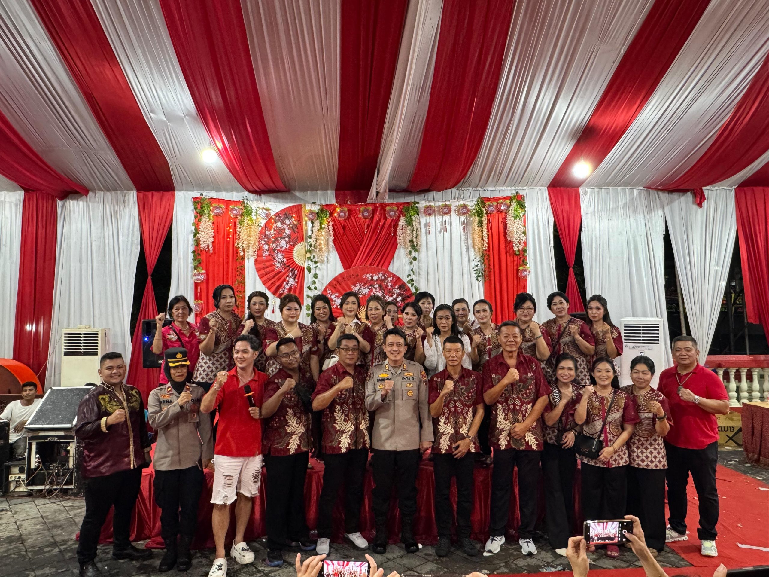 KAPOLRES BINJAI BERSAMA PJU DAN KAPOLSEK KUNJUNGI VIHARA SETIA BUDDHA BINJAI