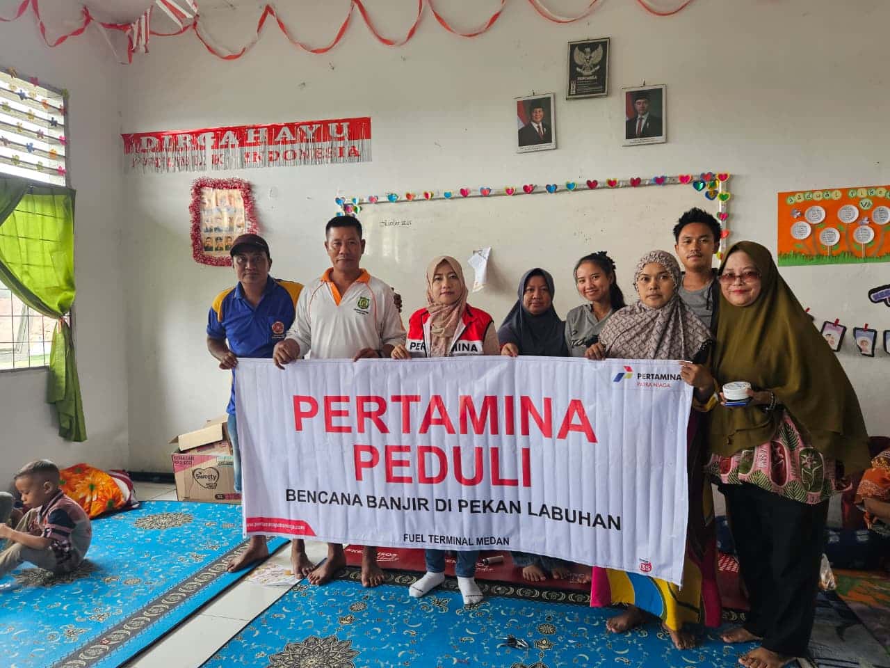 Pertamina Patra Niaga Regional Sumbagut Bantu Warga Pekan Labuhan