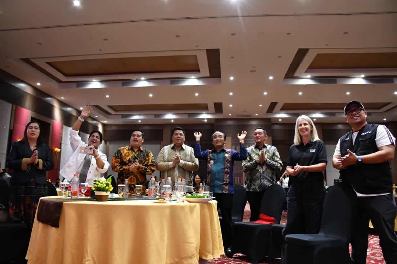 Pemkab Samosir Sambut Pelari 27 Negara