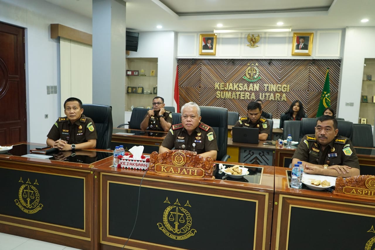 Korban Maafkan Pelaku, Tersangka Pencurian Sepeda Motor Bebas dari Tuntutan Pidana, Kajati: “Wujudkan Hukum yang Bermartabat Melalui Restorative Justice”