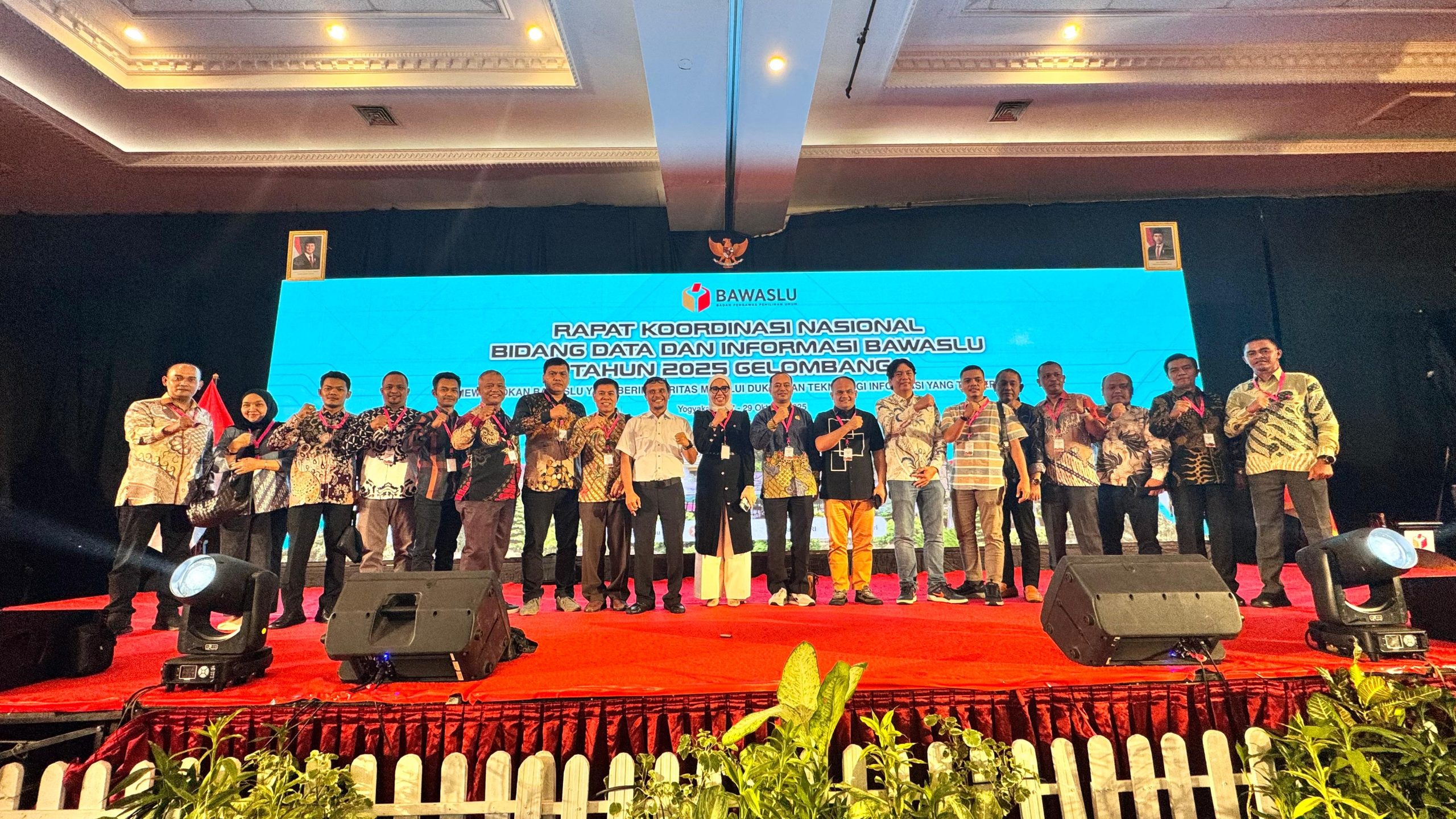 Bawaslu Kota Sibolga Raih Penghargaan dari Bawaslu Republik Indonesia