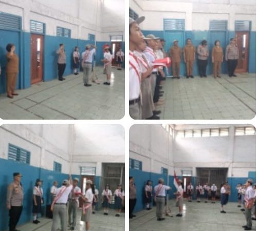 Kapolsek Medan Timur Pimpin Upacara di SMP/SMA Methodist 7 Medan