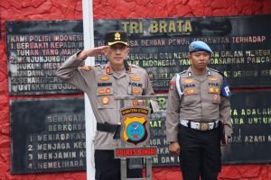 Upacara Kenaikan Pangkat Pengabdian Dan Pelepasan Personil Purnabakti Dengan Tradisi Kepolisian