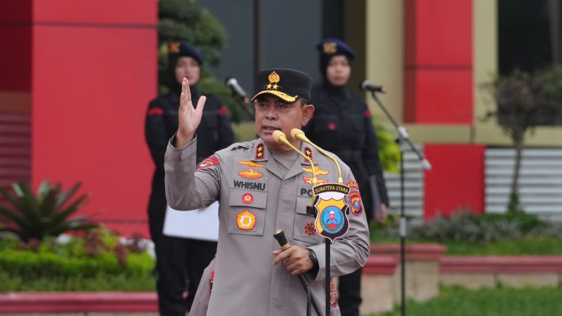 Kapolda Sumut Irjen Pol. Whisnu Hermawan Februanto, Pimpin Apel Gabungan, Tegaskan Pentingnya Profesionalisme dan Menjaga Marwah Polri