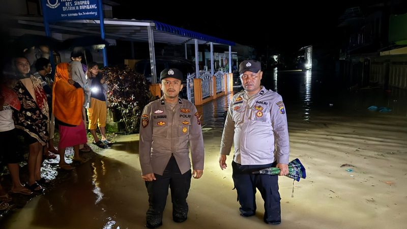 Derasnya Hujan Sebabkan Bencana di Humbahas, Polsek Parlilitan Polres Humbanhas Tetap Siaga