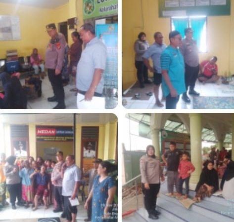 Kapolsek Medan Timur Melaksanakan Sambang Patroli dan Memberikan Bantuan Kepada Korban Banjir di Posko Banjir Kelurahan Pulo Brayan Bengkel