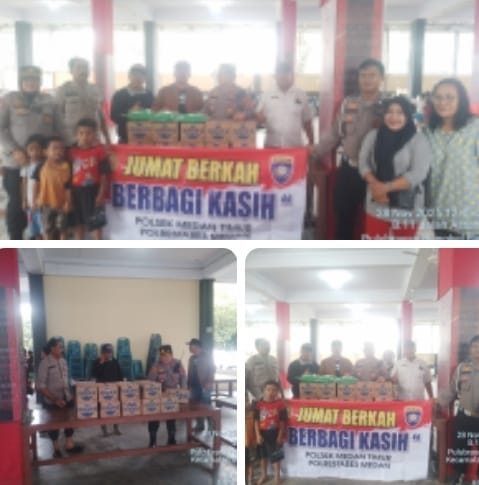 Kapolsek Medan Timur Giat Jumat Berkah Sekaligus Beri Bantuan Kepada Warga Pengungsi Banjir di Posko Banjir Polsek Medan Timur