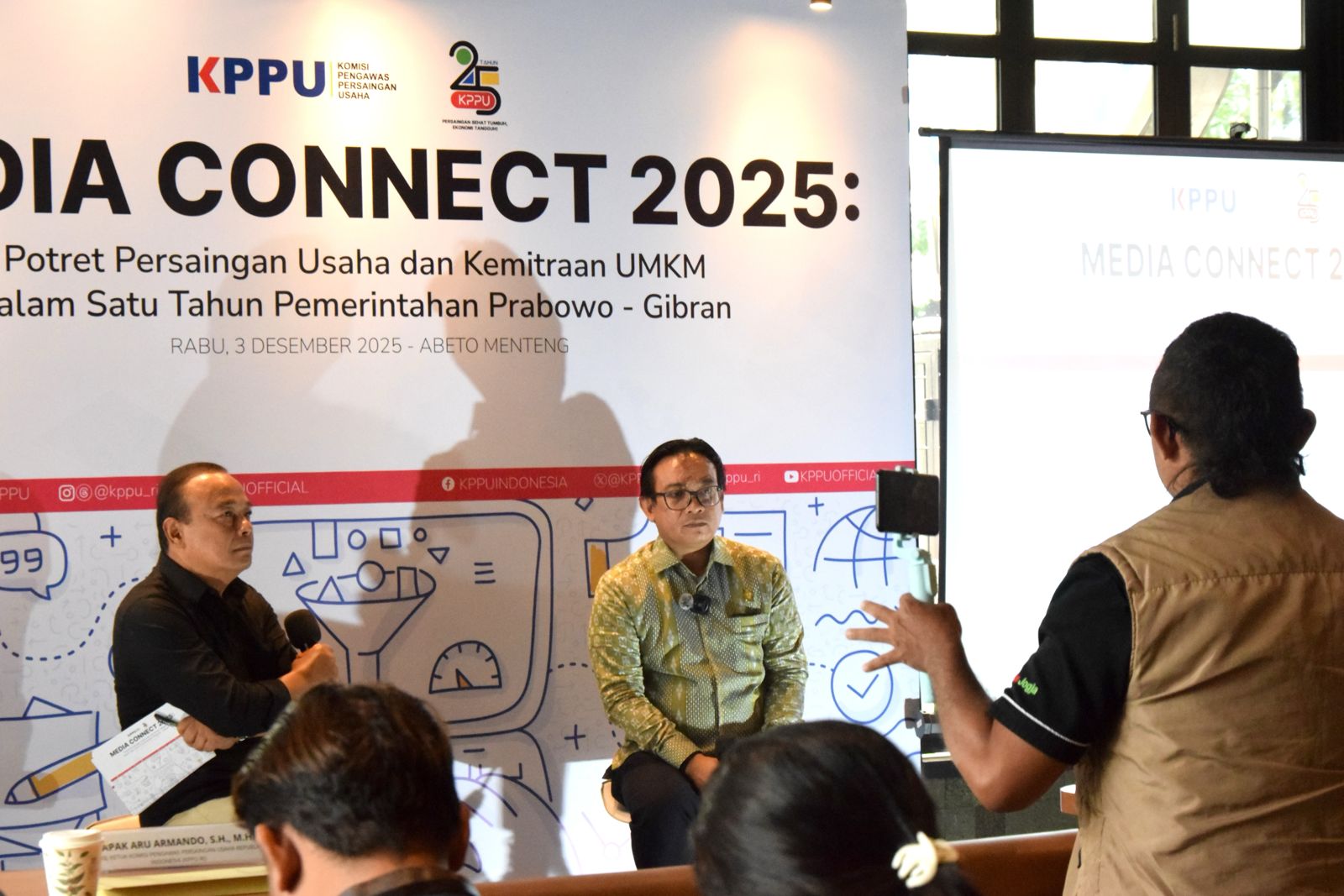 “Serakahnomics”: Jadikan Persaingam Usaha Sebagai infrastruktur Pertumbuhan