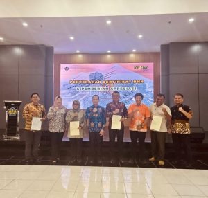 Kantor Pertanahan Kota Medan Serahkan Sertipikat Elektronik BMN