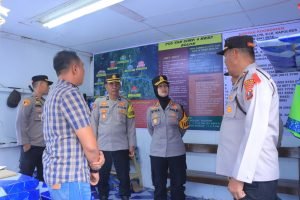 Polres Samosir Cek Situasi Pos Pelayanan di Hari Pertama Operasi Lilin 2025