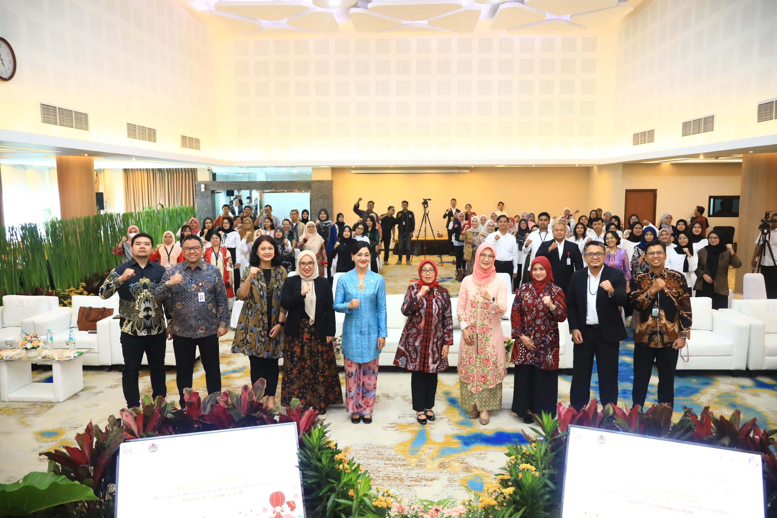 OJK Bersama KEMENKO PMK Gelar Edukasi Keuangan Perkuat Peran Perempuan