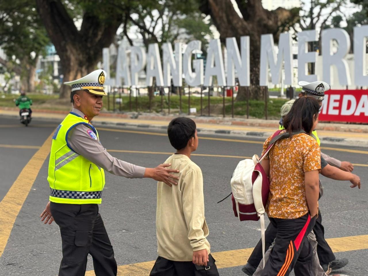 Pastikan Gatur Lalin Pagi Optimal, Dirlantas Polda Sumut Cek Anggota di Titik Padat Medan