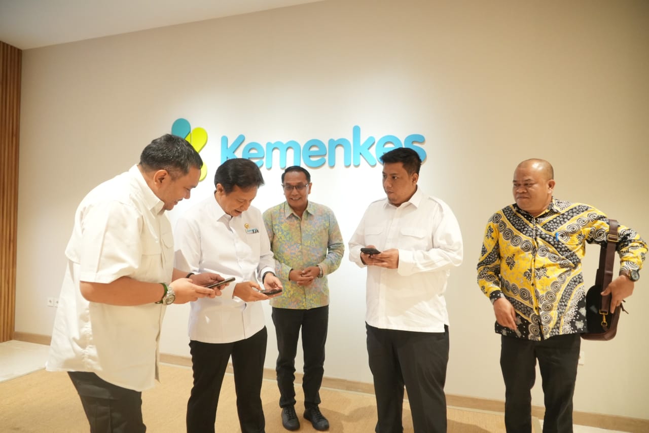 Bupati Samosir Tatap Muka Bersama Menkes RI Sampaikan Peningkatan Layanan Kesehatan