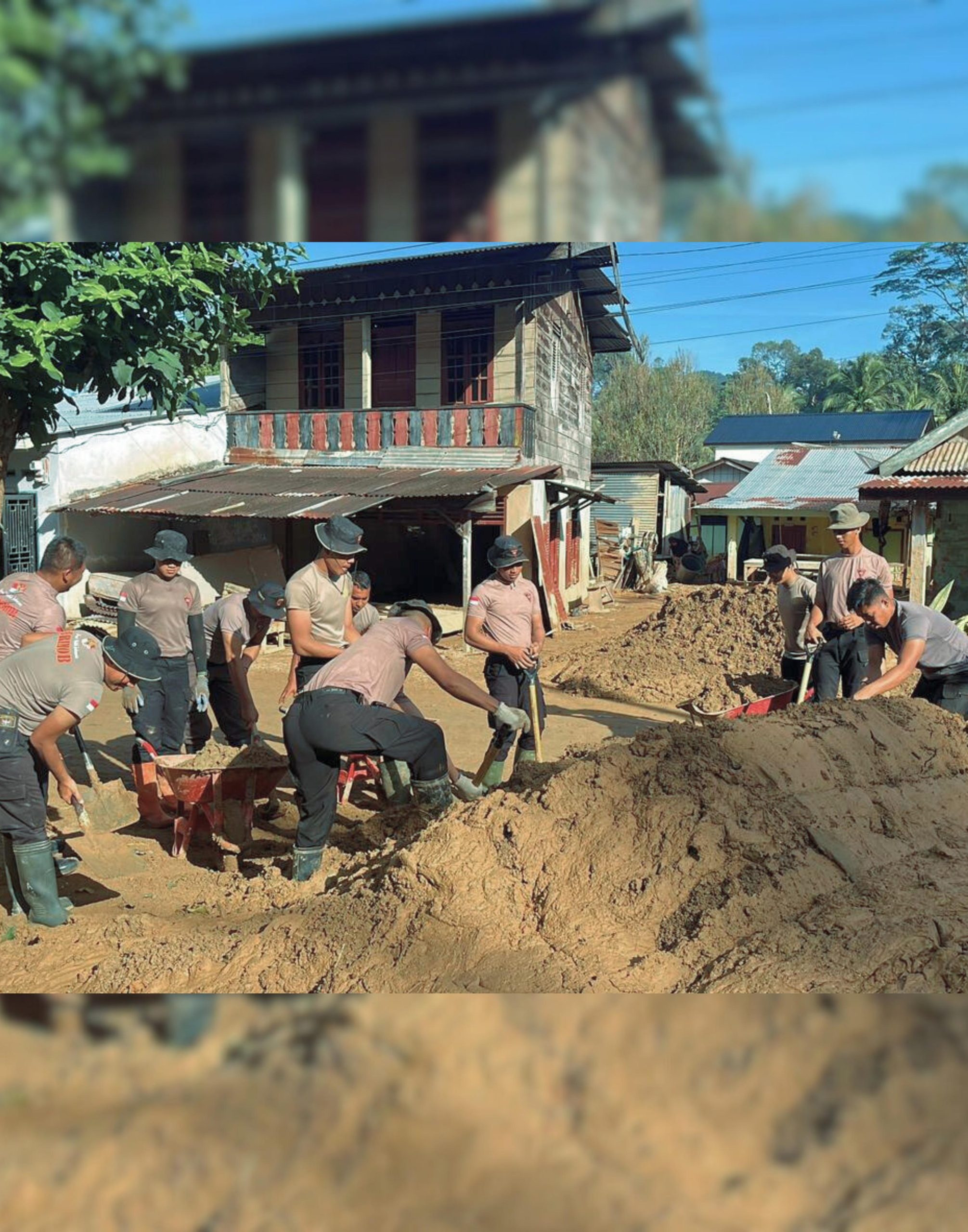 Brimob Percepat Pemulihan Pascabencana Demi Pendidikan dan Hunian Warga