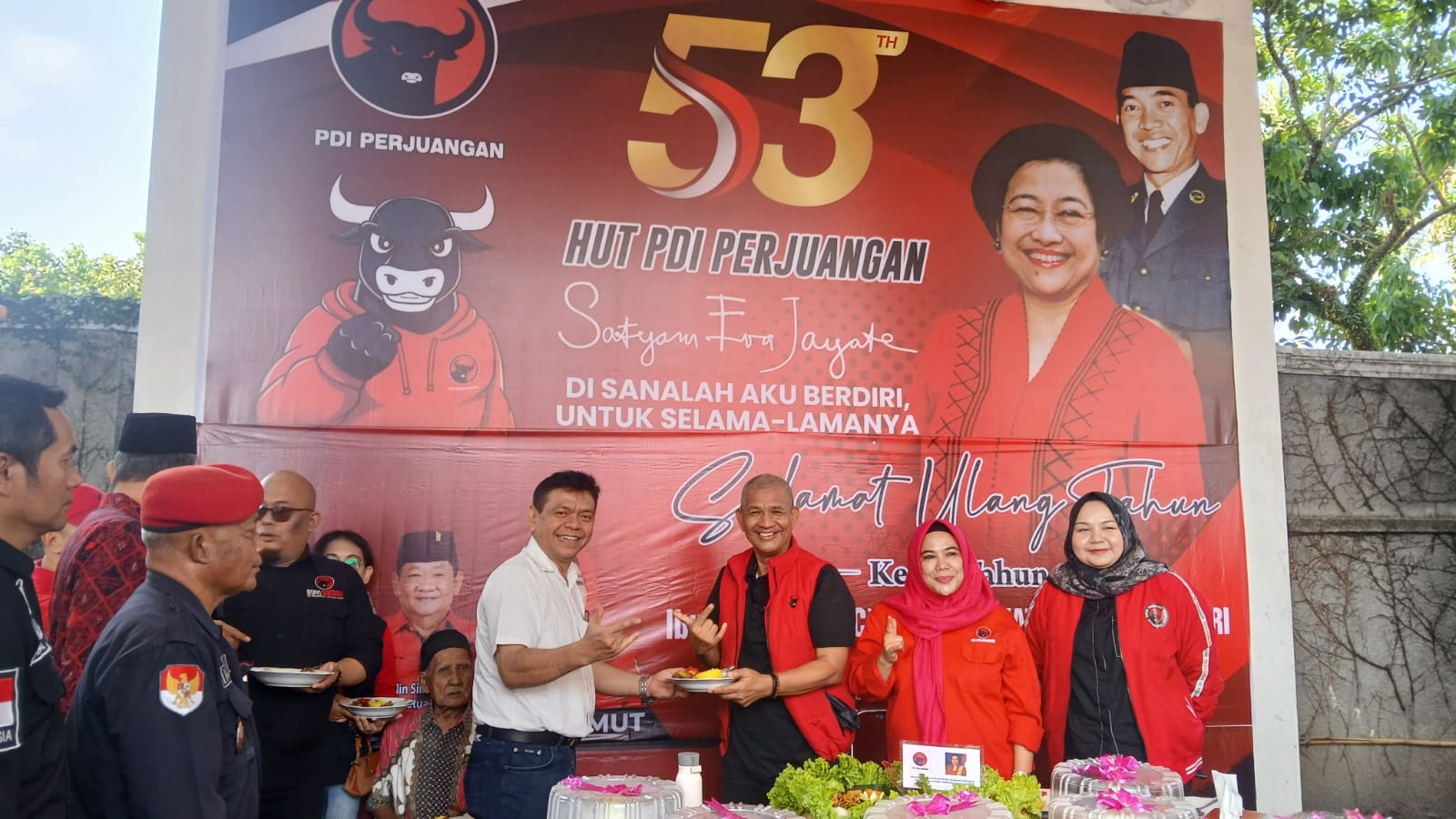 Rayakan HUT ke-79 Megawati, PDIP Sumut Tanam Pohon dan Tebar Benih Ikan di 33 Daerah