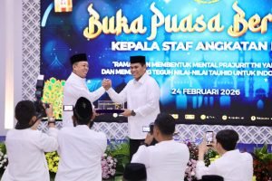 Berikan Tausiah di Buka Bersama KASAL, Menteri Nusron: Negara Besar Mampu Ciptakan Rasa Aman
