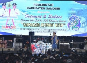 Wabup Samosir, Hadiri Malam. Hiburan Rakyat di Hari Jadi ke-22 Kabupaten